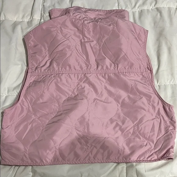 H&M Light Pink Quilted Crop Vest - Picture 3 of 3